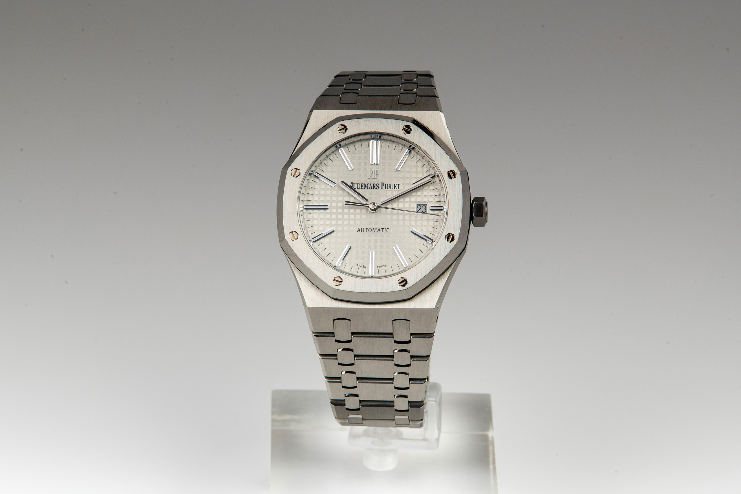 Royal Oak, A stainless steel automatic wristwatch, Circa 2000, Fine  Watches, 2023